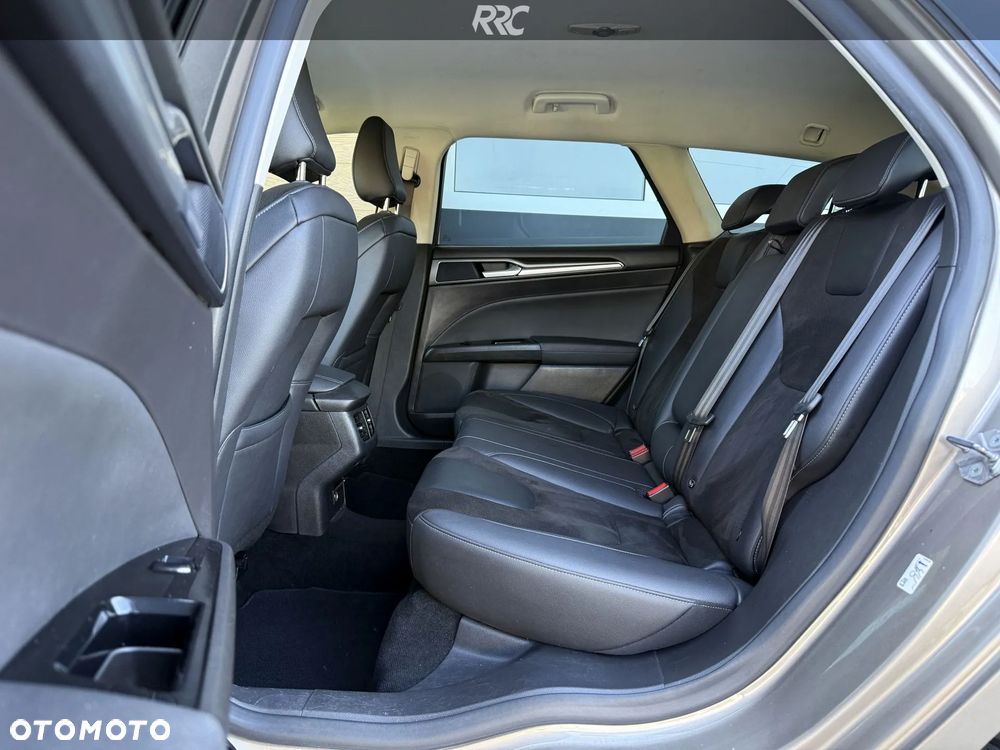 Ford Mondeo 2.0 TDCi Titanium PowerShift - 27