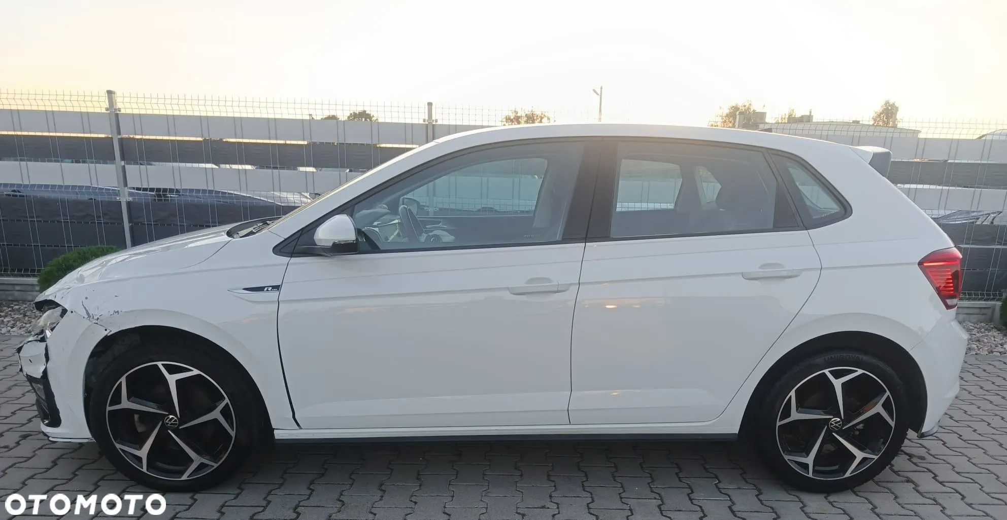 Volkswagen Polo 1.0 TSI R-Line DSG - 2