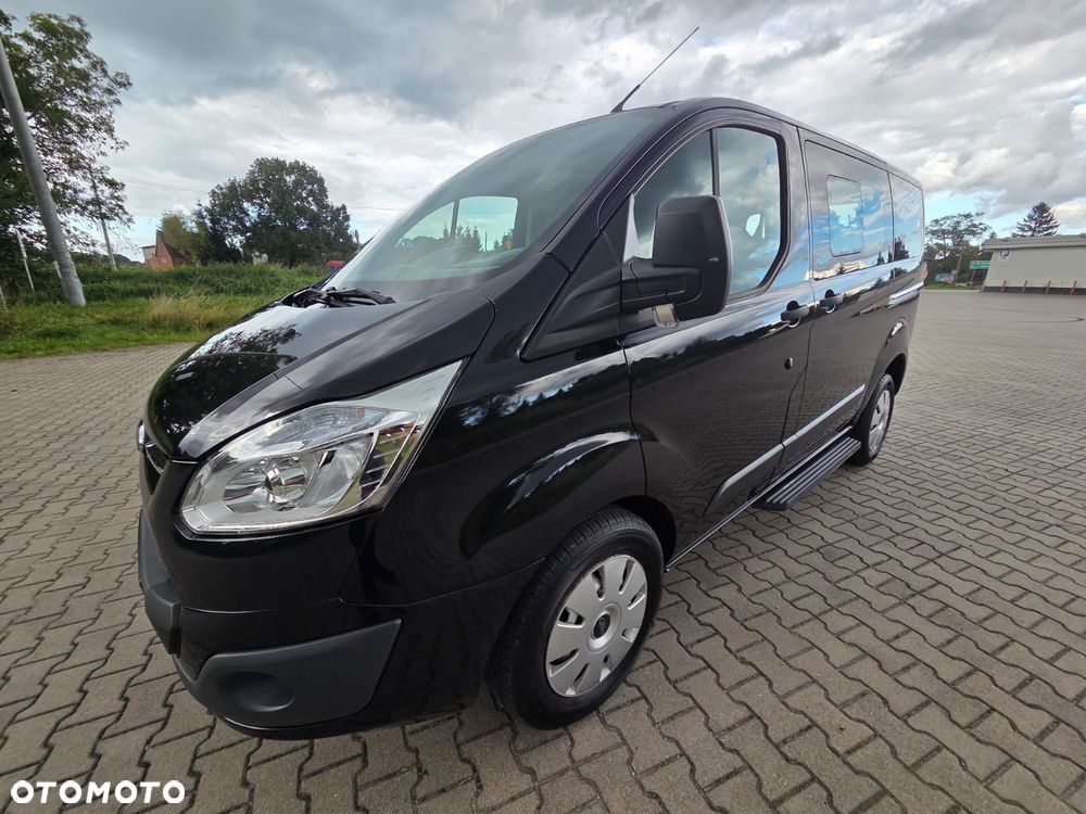 Ford Tourneo Custom - 4