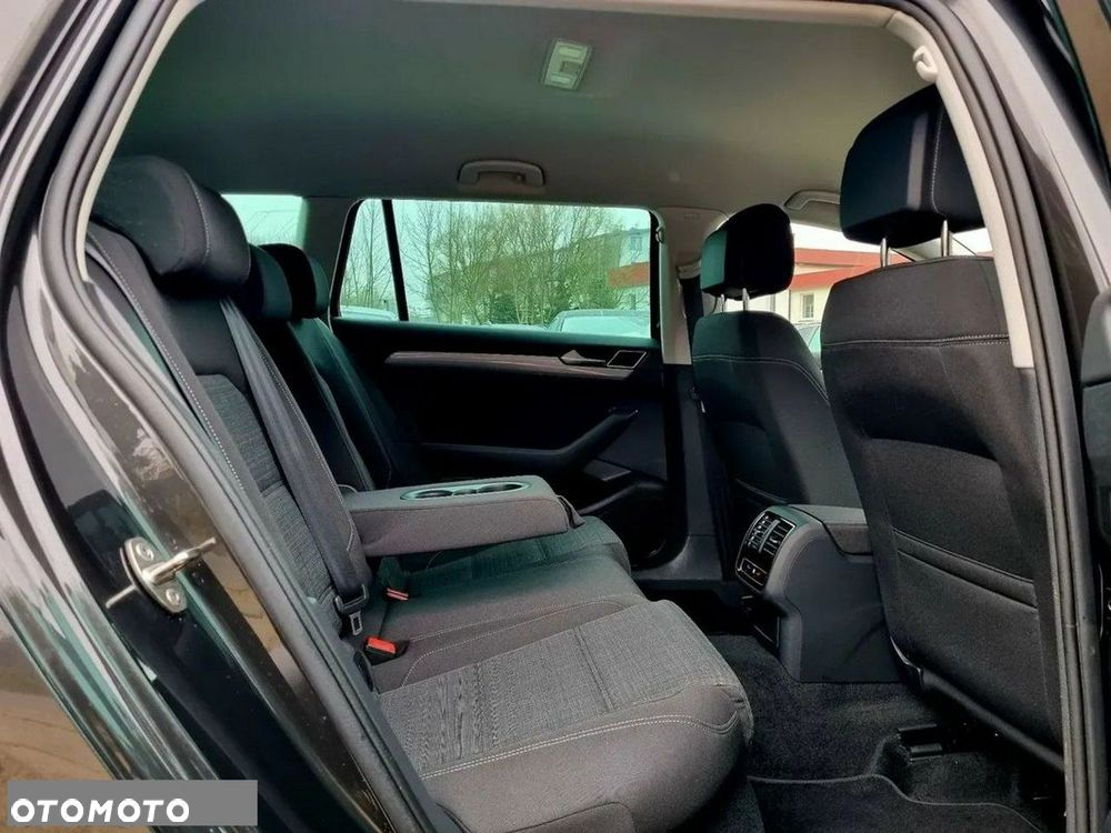 Volkswagen Passat Variant 1.5 TSI OPF DSG Business - 13