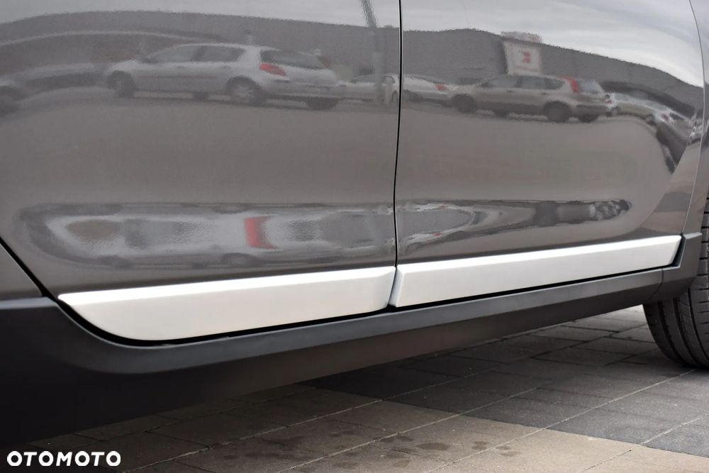 Peugeot 2008 1.2 PureTech Active S&S - 17