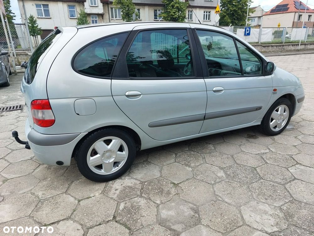 Renault Scenic - 8