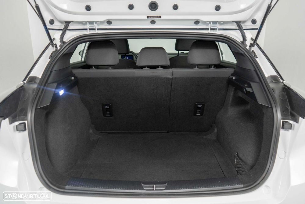 MG MG4 51 kWh Standard - 11