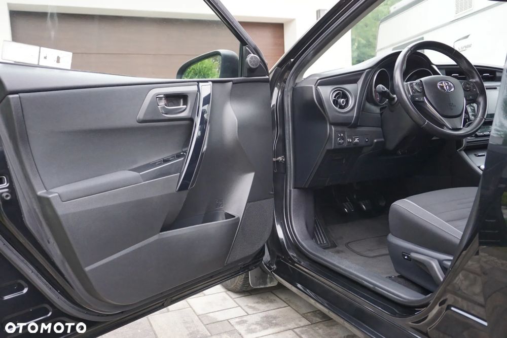 Toyota Auris 1.6 Prestige - 15
