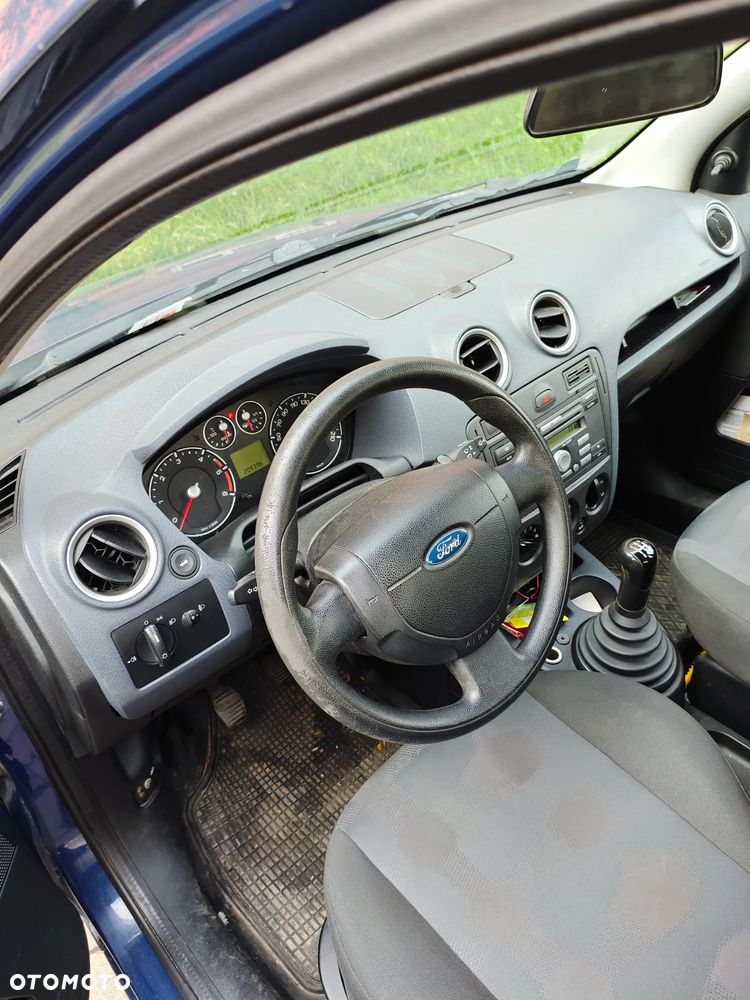 Ford Fusion 1.4 TDCI Ambiente - 10