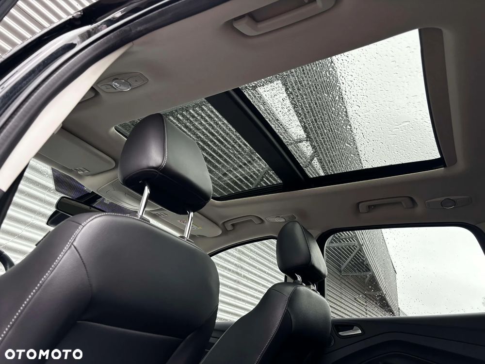 Ford Kuga 2.0 TDCi 2x4 Titanium - 39