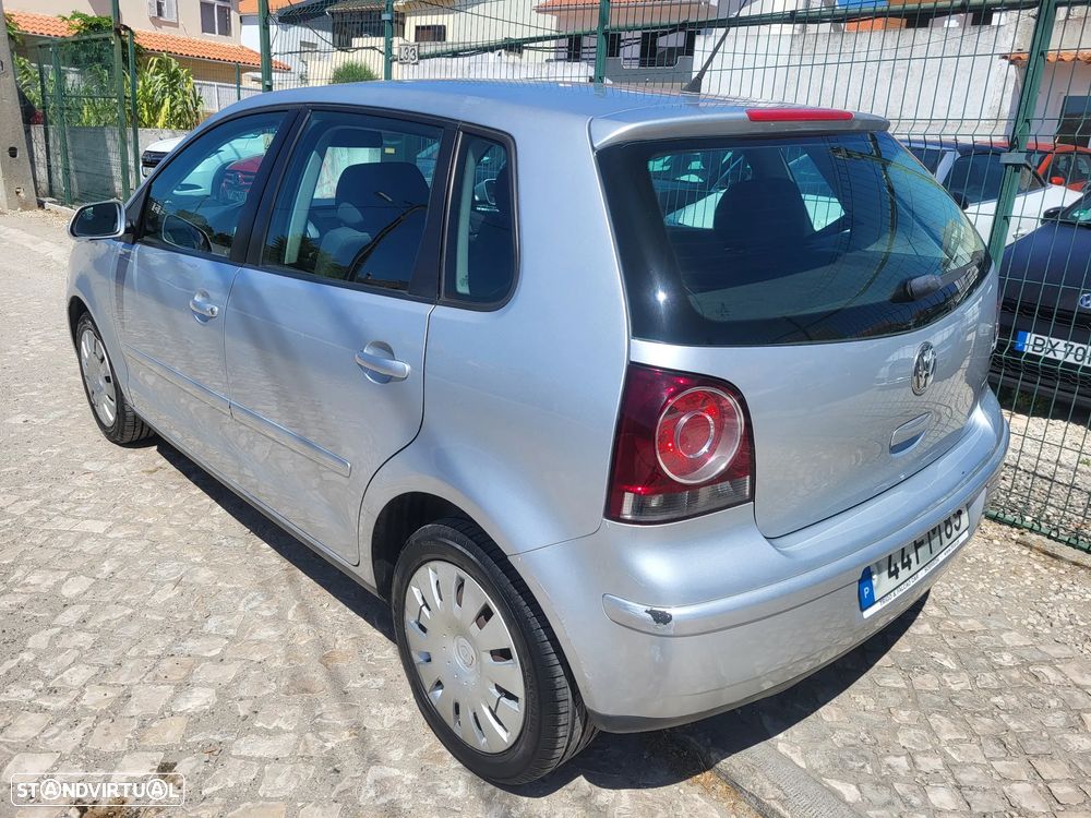VW Polo 1.2 Confortline - 2