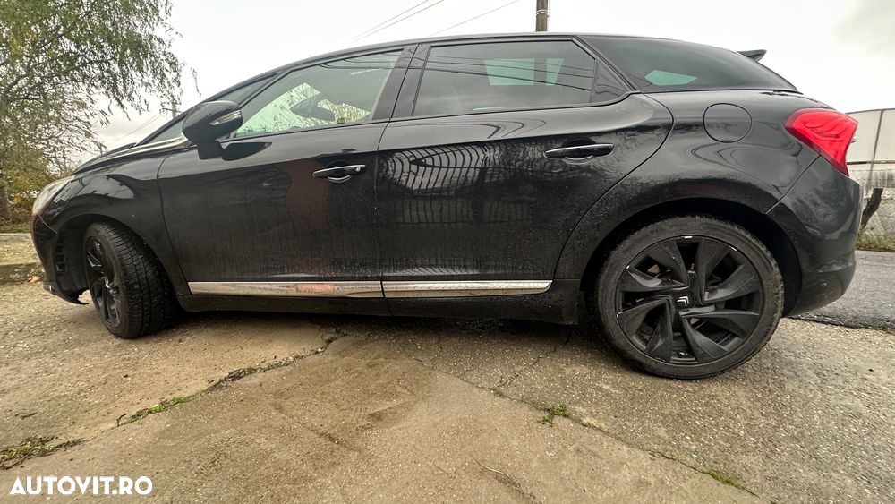 Citroën DS5 2.0 HYbrid4 Airdream Sport Chic - 2