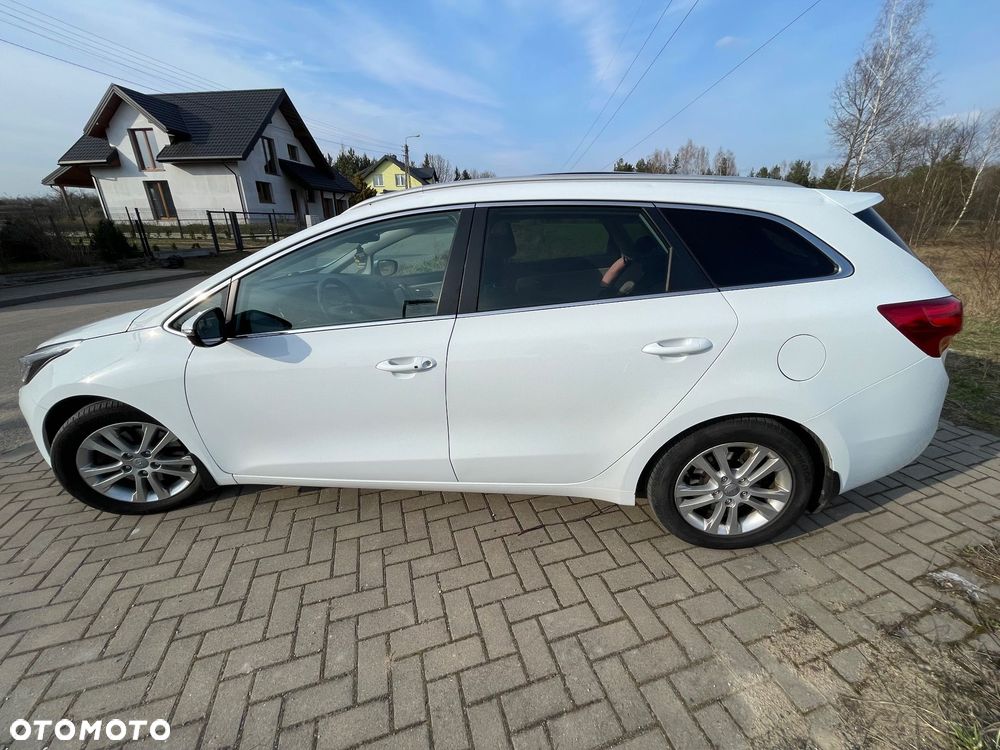 Kia Ceed - 14