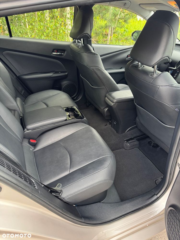 Toyota Prius Plug-in 1.8 Hybrid Prestige - 14