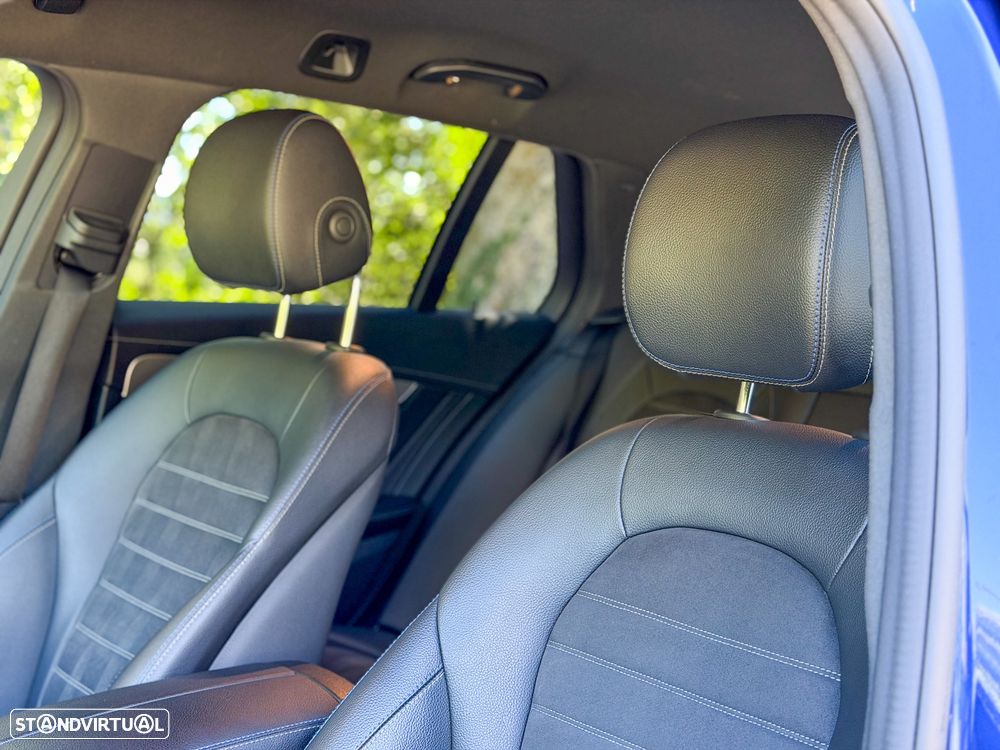 Mercedes-Benz C 300 de AMG Line - 12