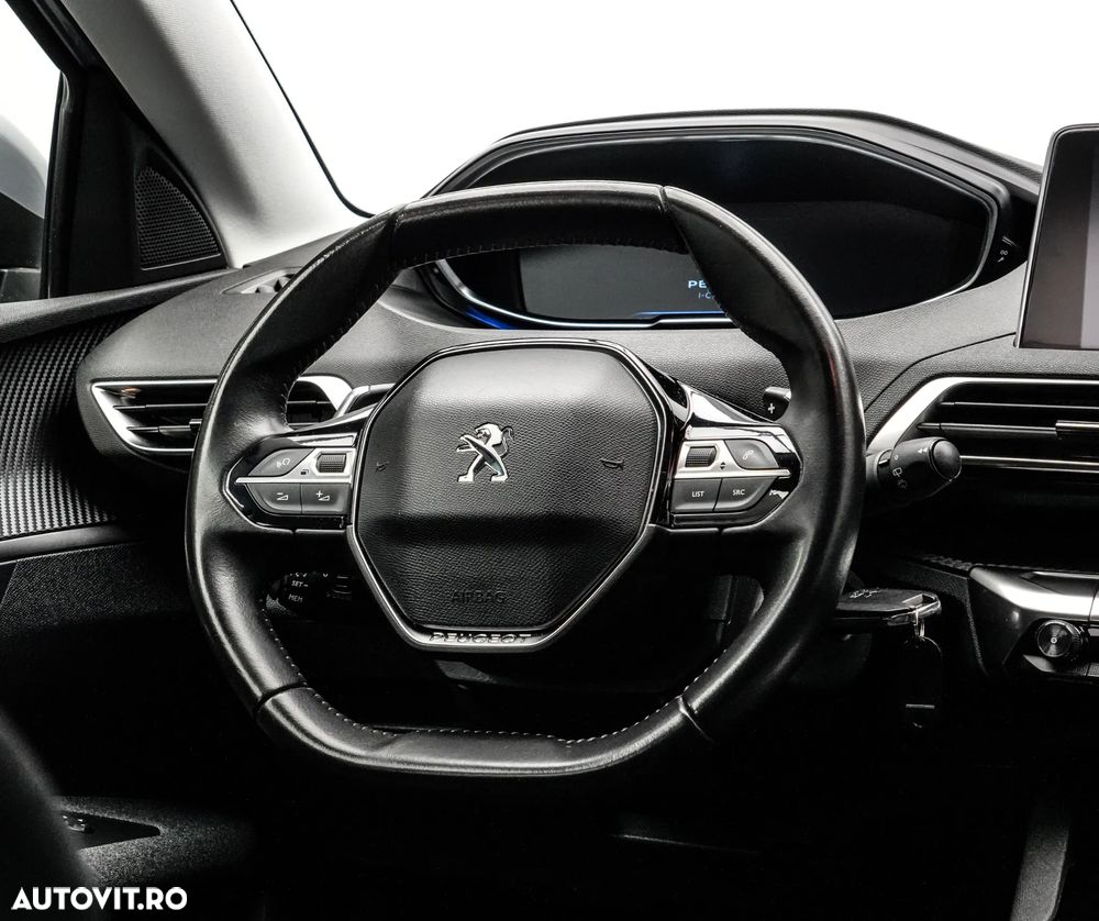 Peugeot 3008 1.5 BlueHDI 130 EAT8 Allure Pack - 17