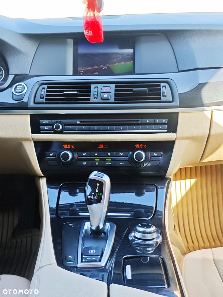 BMW Seria 5 - 29