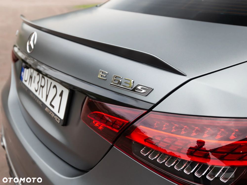 Mercedes-Benz Klasa E AMG 63 S 4-Matic+ - 14