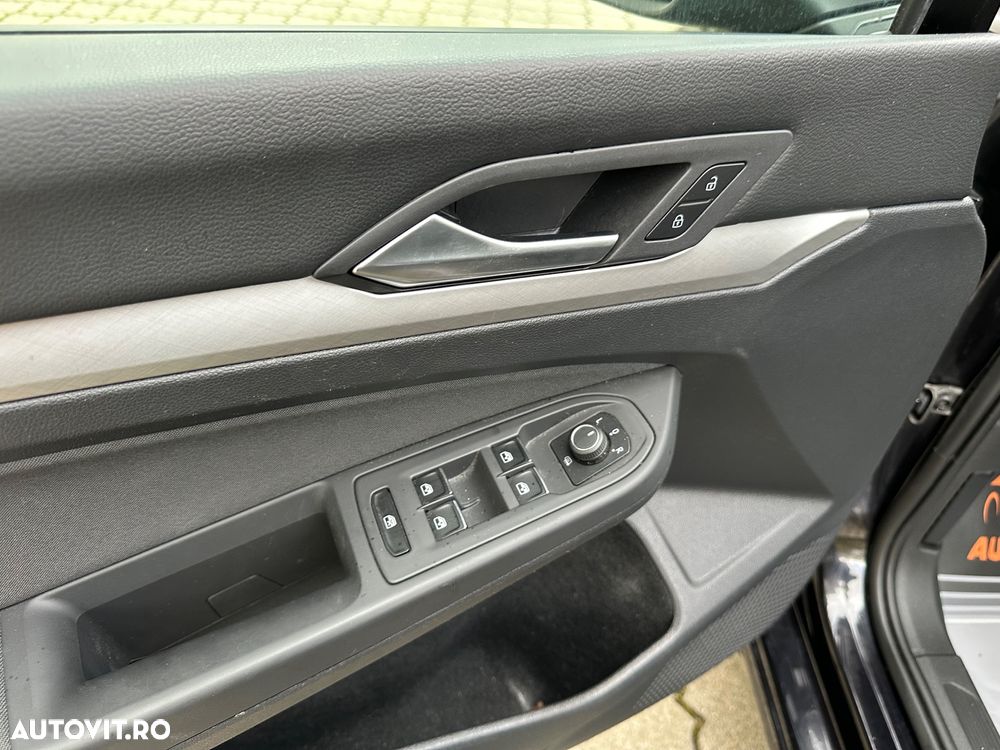 Volkswagen Golf 2.0 TDI SCR - 18