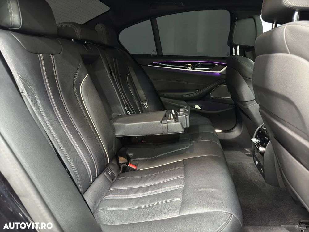 BMW M5 M550i xDrive AT - 18