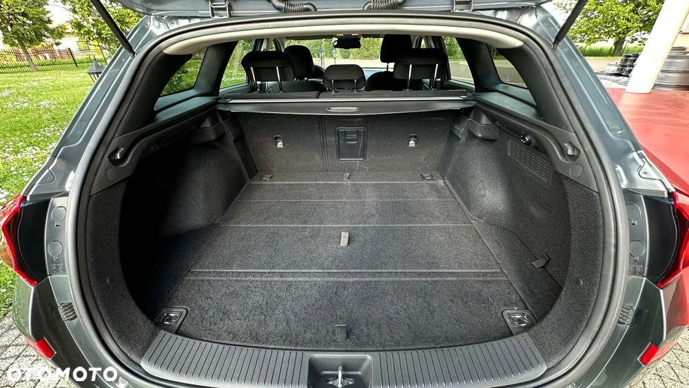 Hyundai i30 1.5 T-GDI 48V Executive - 39