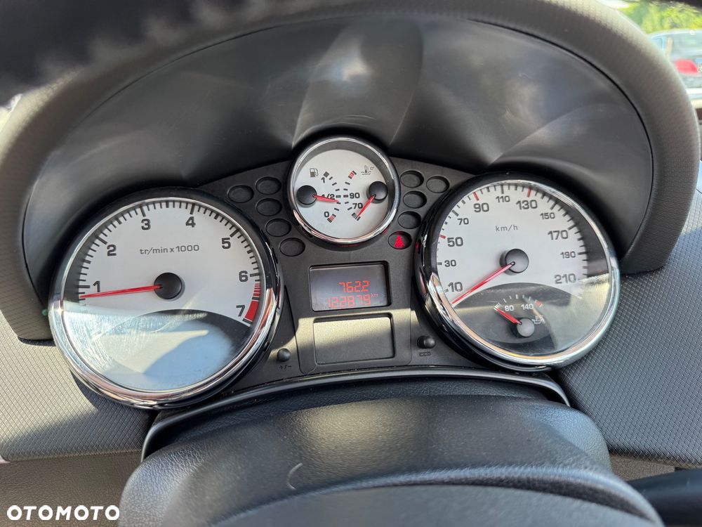 Peugeot 207 CC - 22