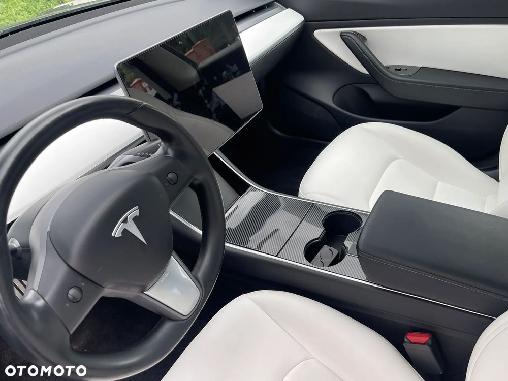 Tesla Model 3 Langstreckenbatterie Allradantrieb Dual Motor - 24