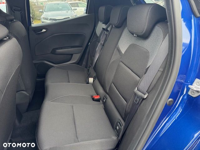 Mitsubishi Colt - 10