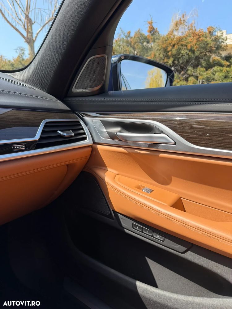 BMW Seria 7 745Le - 22