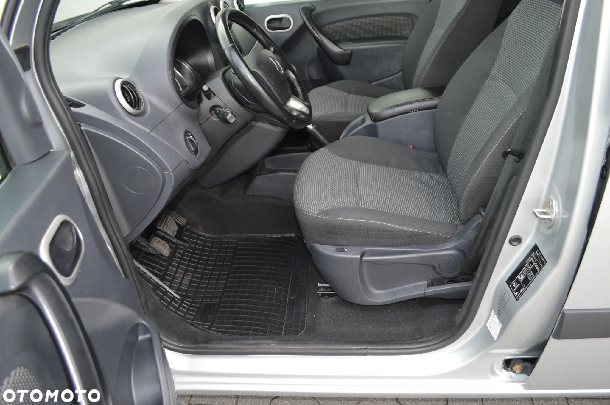 Mercedes-Benz CITAN - 10