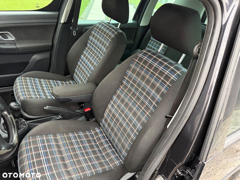 Skoda Roomster 1.6 TDI DPF Elegance PLUS EDITION - 8