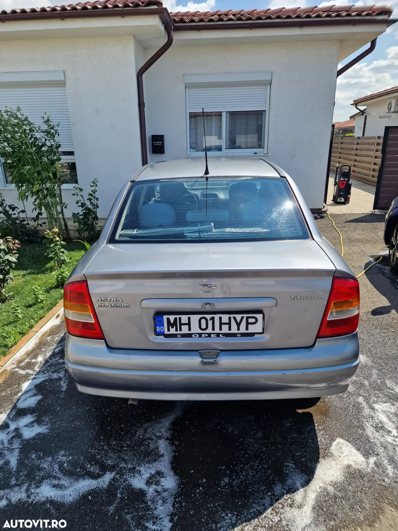 Opel Astra Classic 1.4i - 2