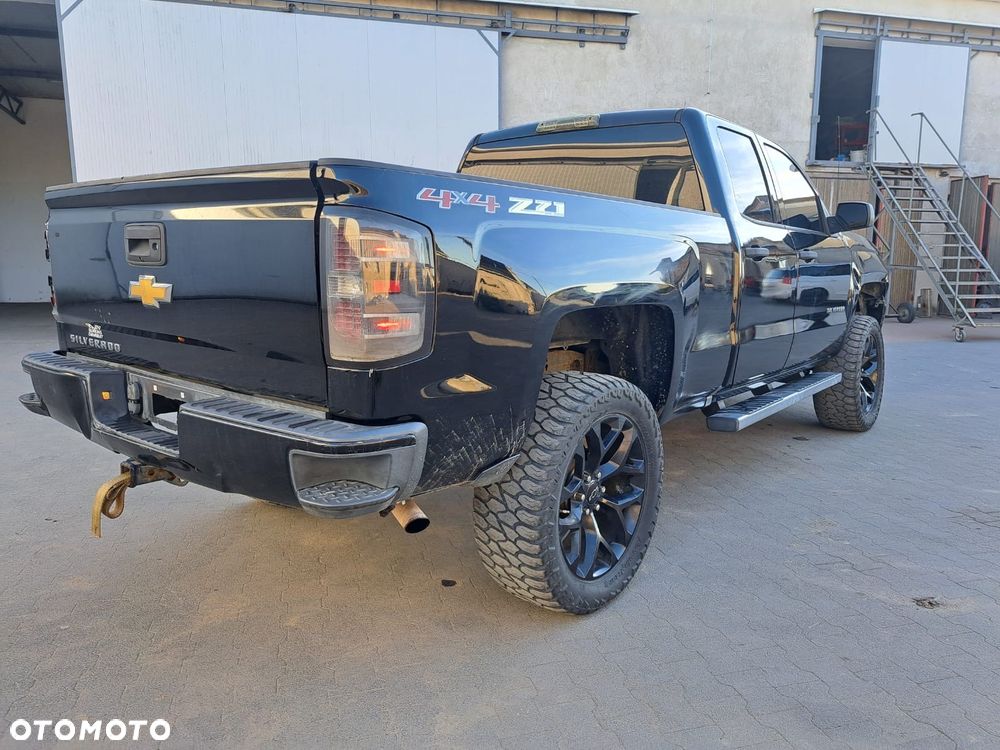 Chevrolet Silverado - 12