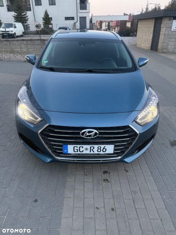 Hyundai i40 Kombi blue 1.7 CRDi DCT Premium - 8