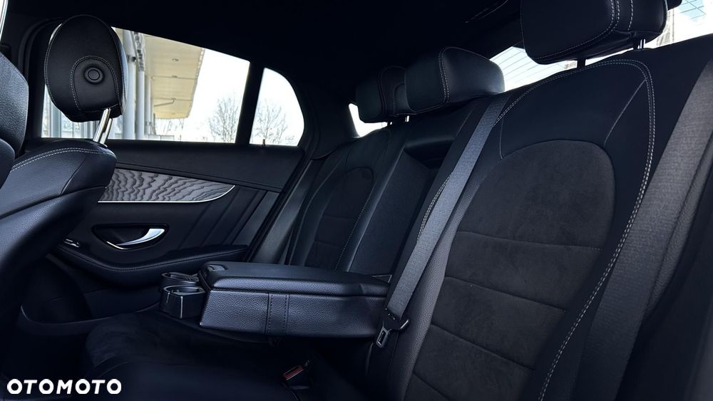 Mercedes-Benz GLC - 28