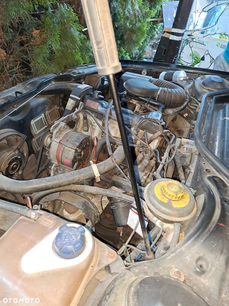 Audi 100 - 10