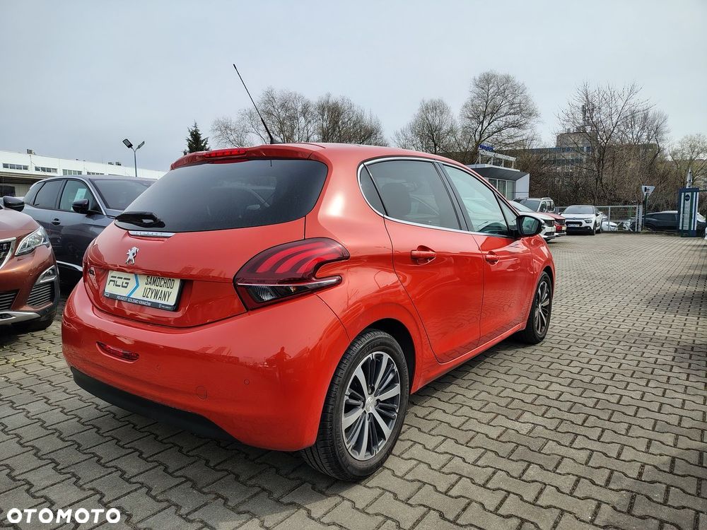 Peugeot 208 1.2 PureTech Allure - 6