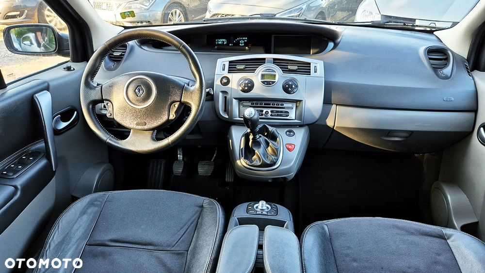 Renault Grand Scenic Gr 2.0 16V Privilege - 34