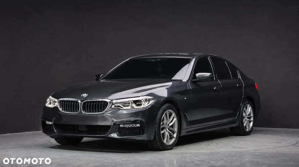 BMW Seria 5 530i Luxury Line - 2