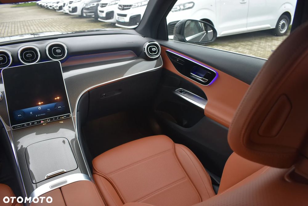 Mercedes-Benz GLC 300 de PHEV 4-Matic Avantgarde - 22