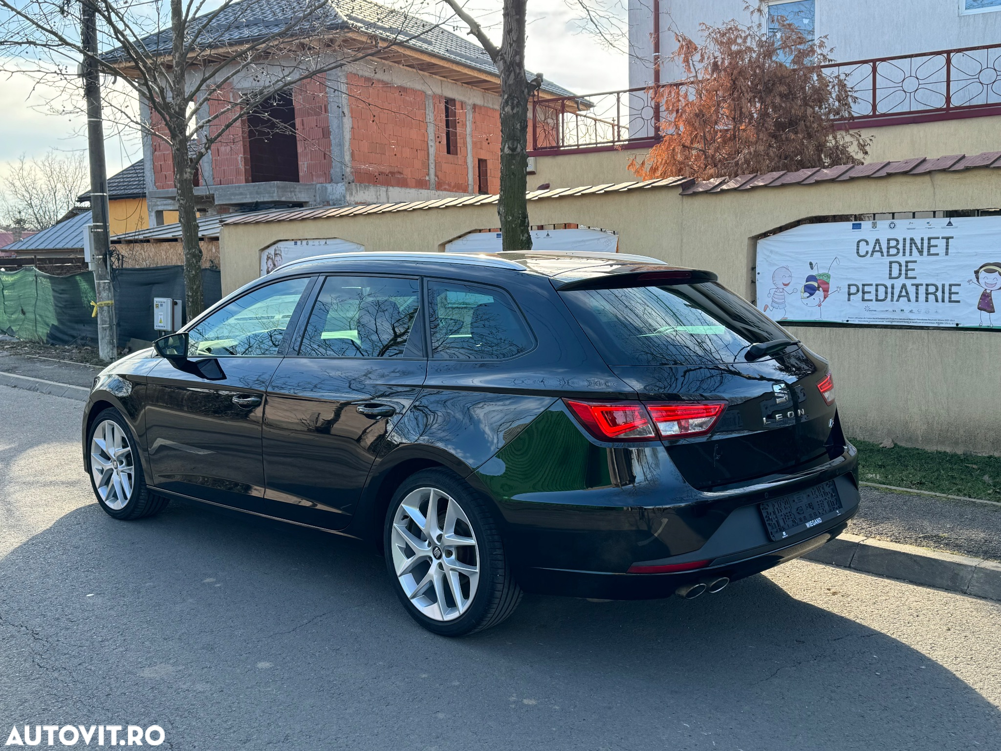 Seat Leon 2.0 TDI DPF Start&Stop DSG FR - 8