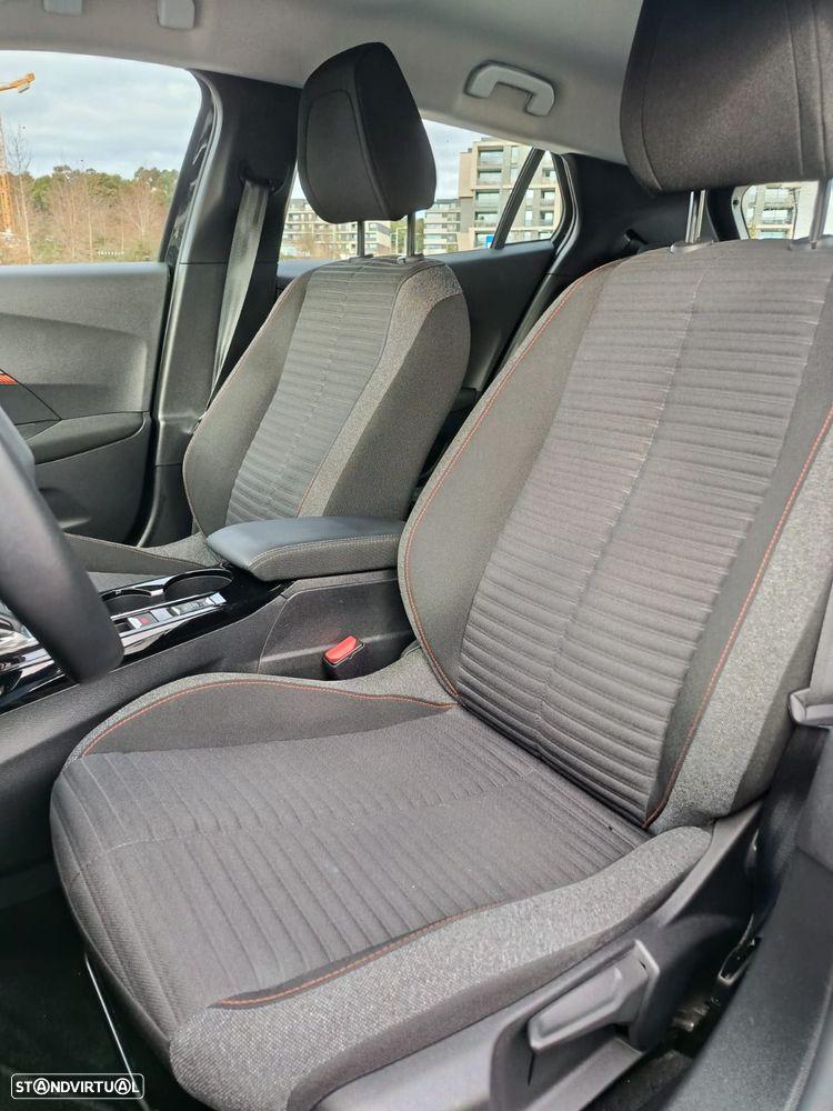 Peugeot 2008 PureTech 130 EAT8 Active Pack - 16