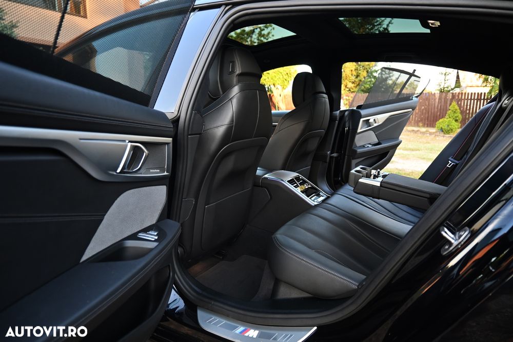 BMW Seria 8 840i xDrive - 25