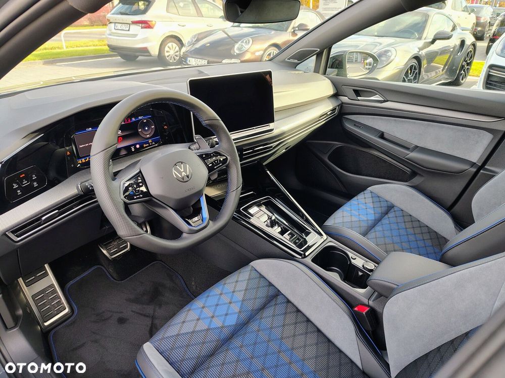 Volkswagen Golf - 15