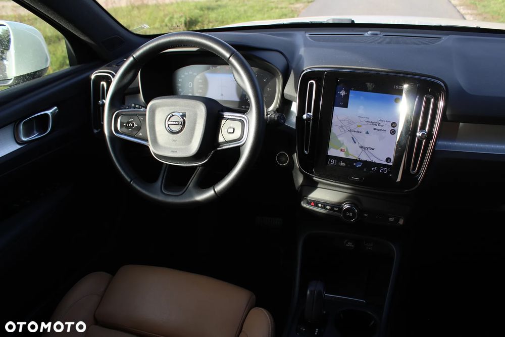 Volvo XC 40 D3 Momentum Pro - 37