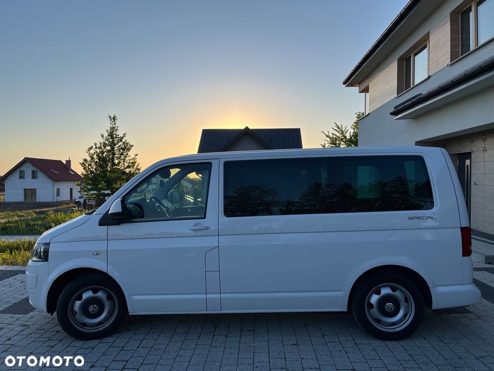 Volkswagen Multivan - 30