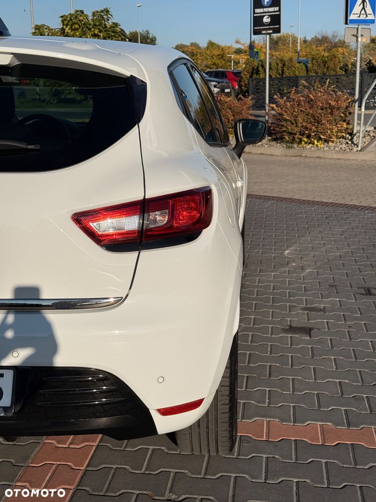 Renault Clio - 37