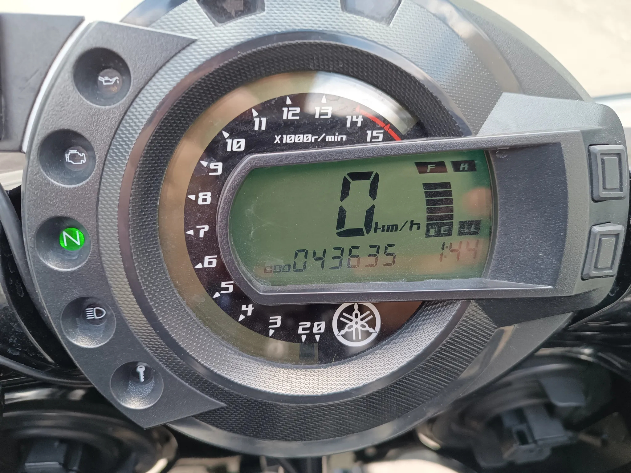 Yamaha FZ6 - 10