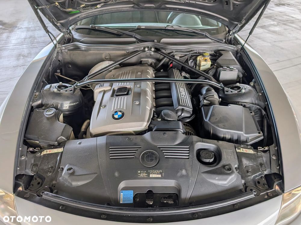 BMW Z4 3.0si - 13