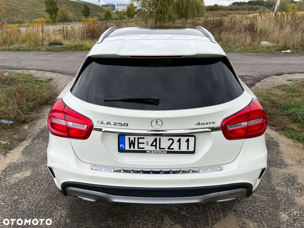 Mercedes-Benz GLA 250 4-Matic AMG Line - 6