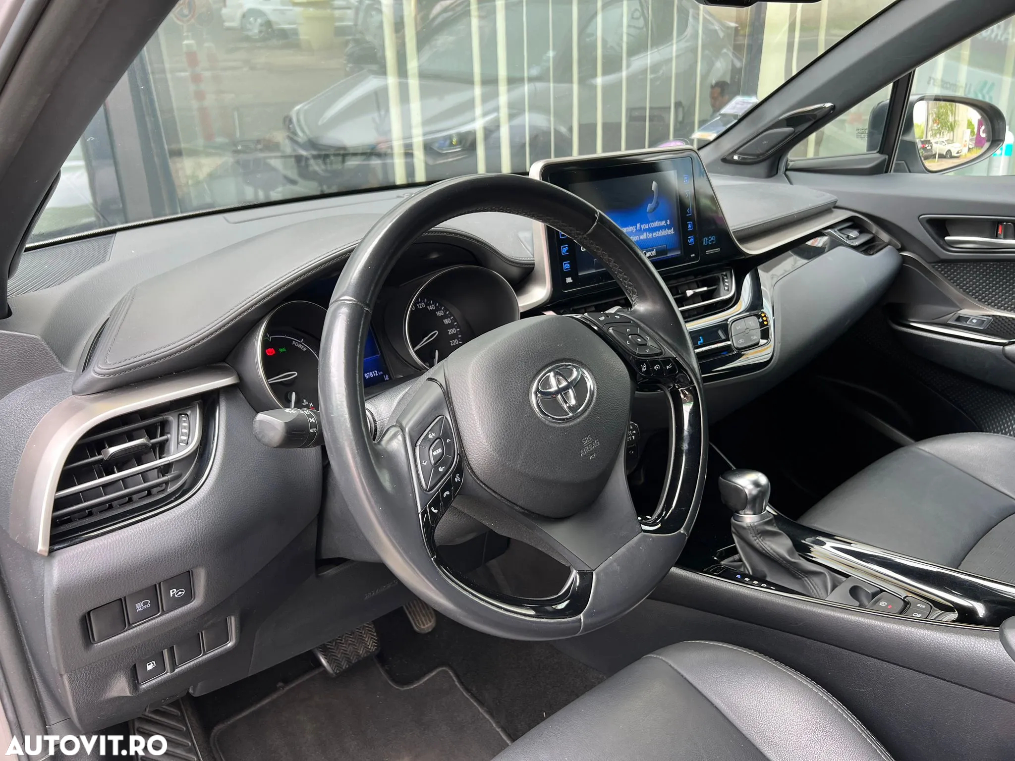 Toyota C-HR - 16