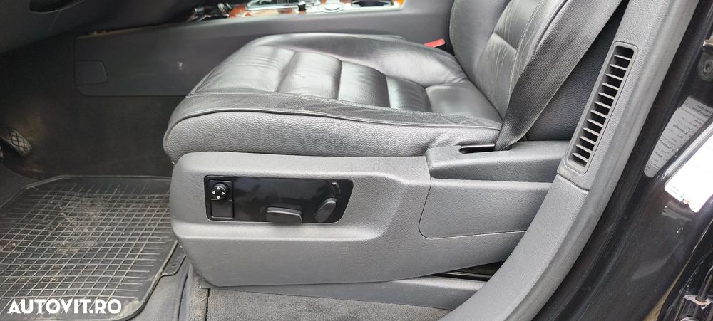 Volkswagen Touareg 3.0 V6 TDI DPF Exclusive Edition - 29