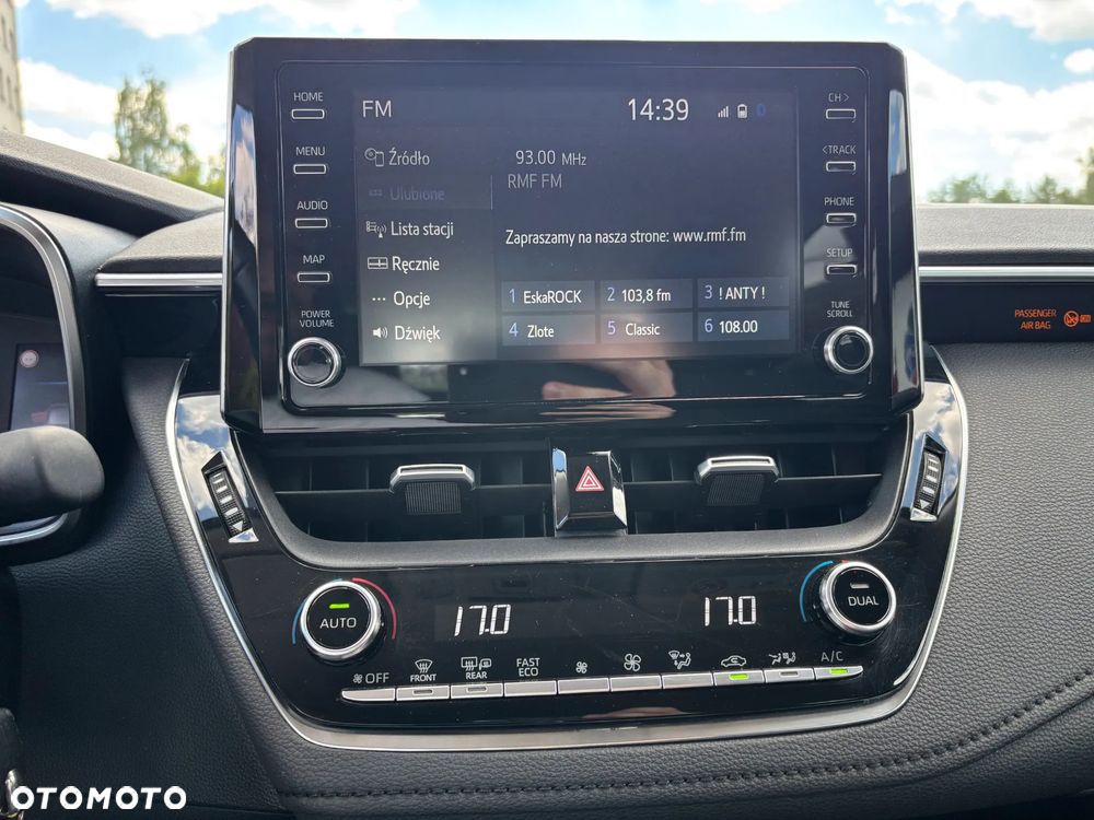 Toyota Corolla 1.5 Comfort - 25
