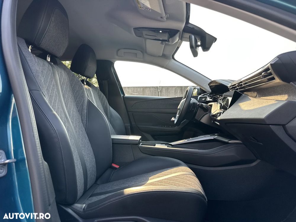 Peugeot 408 - 12